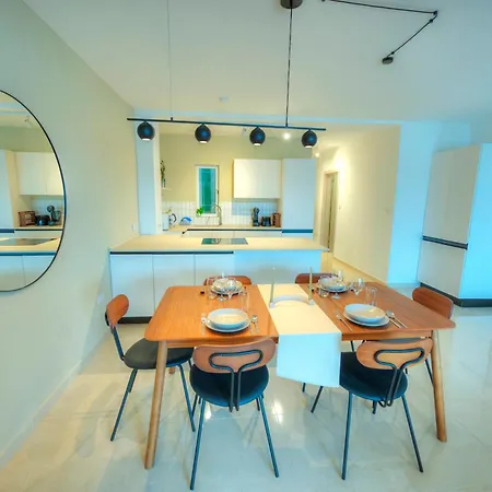 Luxury & Stylish 2bedroom Seafront, Balcony Gogzr-4 Apartment Gzira