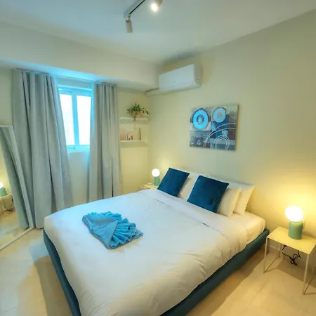 Apartment Luxury & Stylish 2bedroom Seafront, Balcony Gogzr-4 *