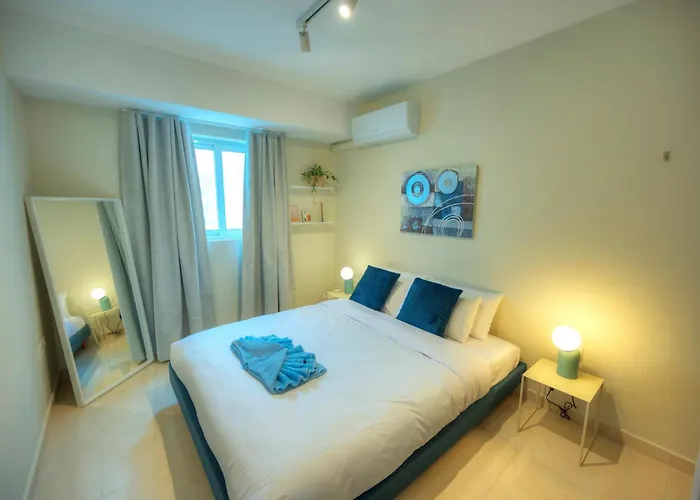 아파트 Luxury & Stylish 2bedroom Seafront, Balcony Gogzr-4 *