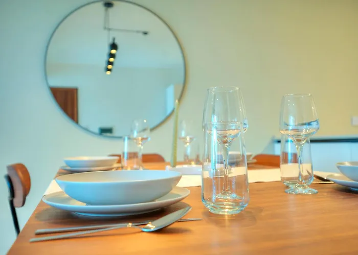 Luxury & Stylish 2bedroom Seafront, Balcony Gogzr-4 그지라